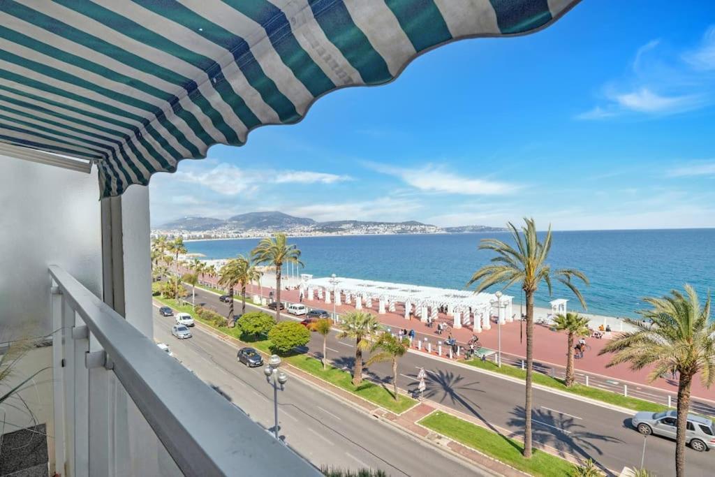 La Prom - A Two Bedroom Apartment With A Sea View 니스 외부 사진