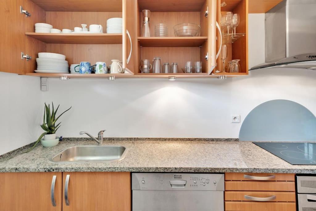 La Prom - A Two Bedroom Apartment With A Sea View 니스 외부 사진